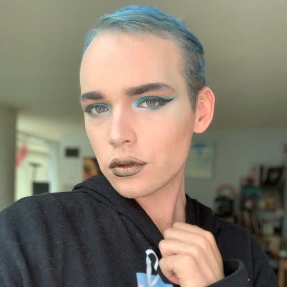 Meet your Posher, Jeremy - Picture 1 of 1